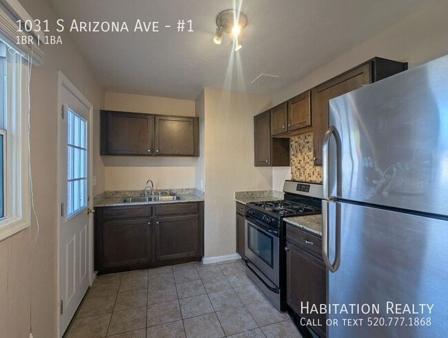Building Photo - 1031 S Arizona Ave
