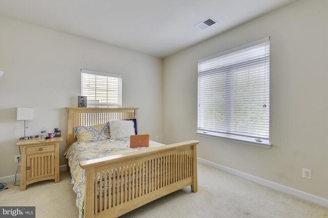 Building Photo - 6087 Piney Woods Ct