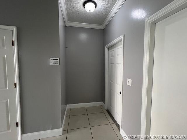Building Photo - 2163 Madeira Dr