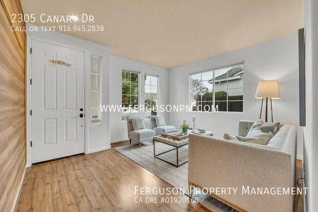 Building Photo - 2305 Canary Dr