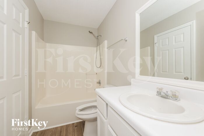 Building Photo - 1425 Westview Dr