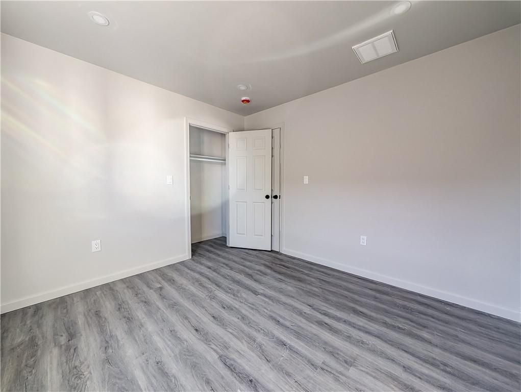 Building Photo - 28 Julian St