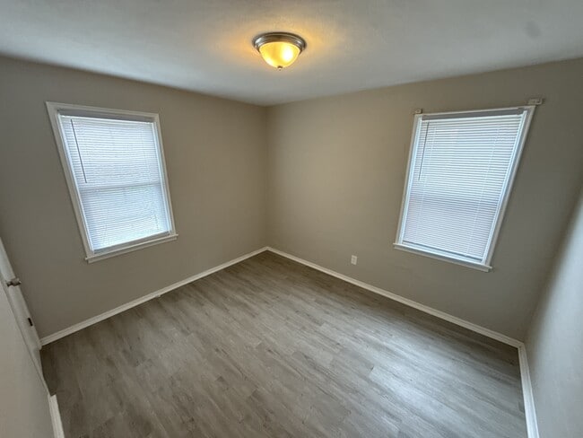 Building Photo - 7441 Calvin Ave