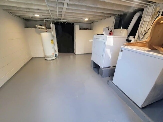 Building Photo - 1656 Pennington Rd