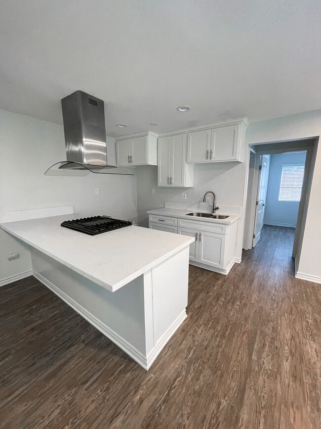 Primary Photo - Stonehill Apartment Complex