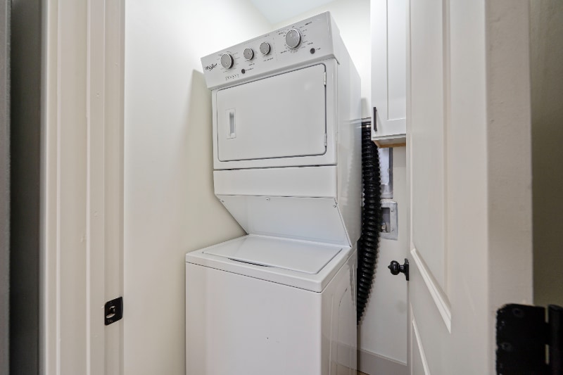 Building Photo - 605-607-607 S Champion Ave