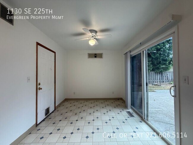 Building Photo - 1130 SE 225th Ave