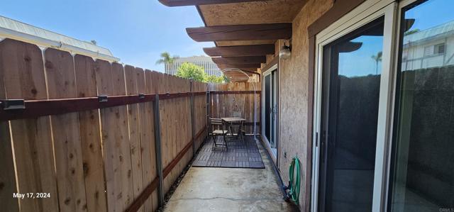 Building Photo - 465 4th Ave