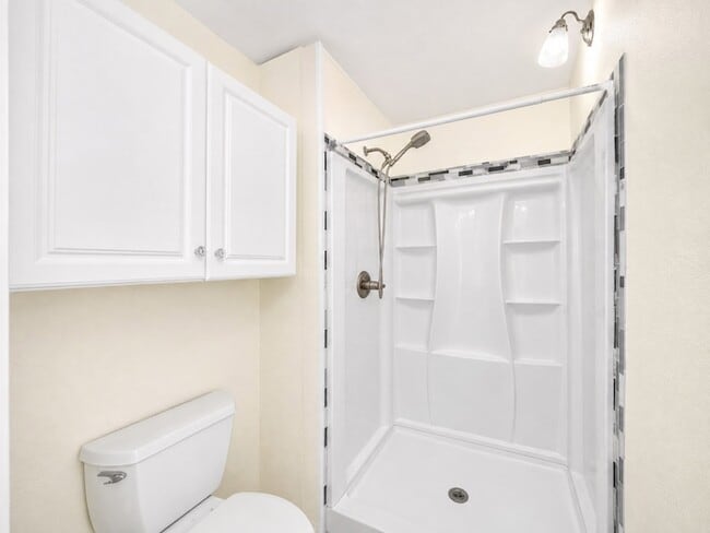 Building Photo - 6317 Heards Ln