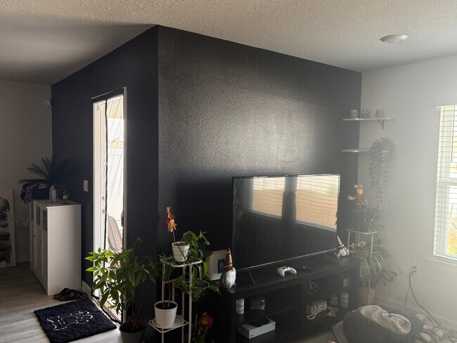 Building Photo - 6469 Bellavia Ln