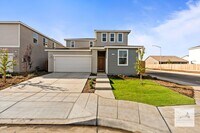 Building Photo - Newer 4 Bedroom 3 Bath Home with SOLAR! Cl...