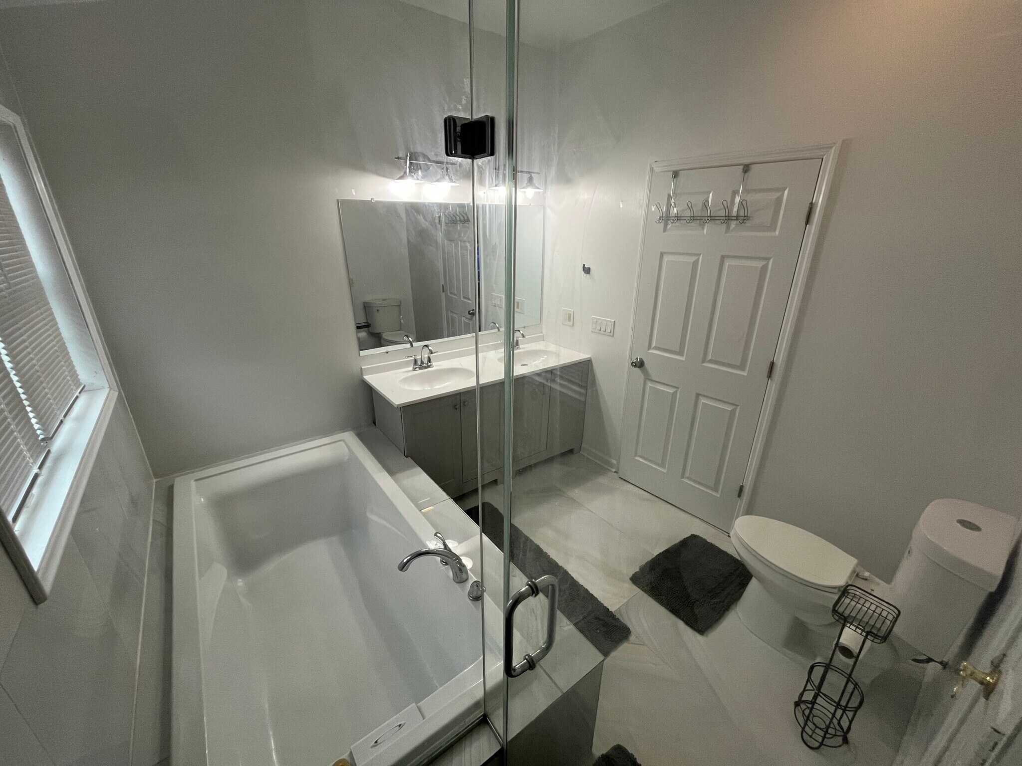 Building Photo - 308 Hamilton Pl