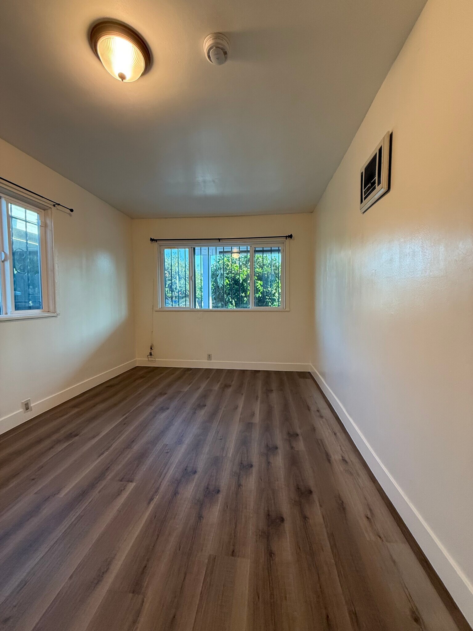 Bedroom - 1437 W 60th Pl