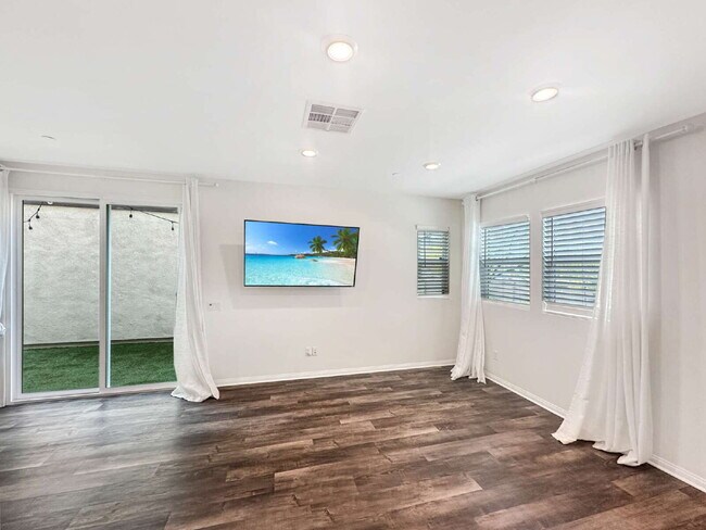 Building Photo - Lease by 3/25/26 for 2 weeks free!! Modern 3-Bedroom Home in Vista Canyon – Prime Canyon Country ...