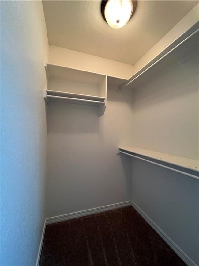 Building Photo - 4608 W Wales Dr