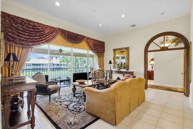 Building Photo - 222 Legendary Cir