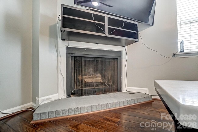 Building Photo - 8518 Castle Pine Ct