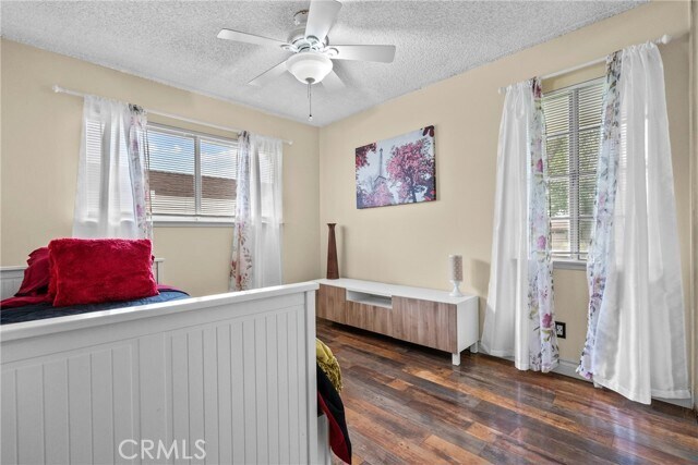 Building Photo - 9558 Swinton Ave