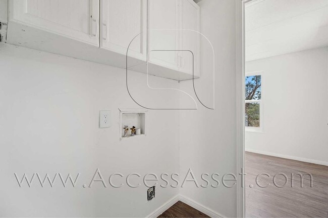 Building Photo - 39975 San Ignacio Rd