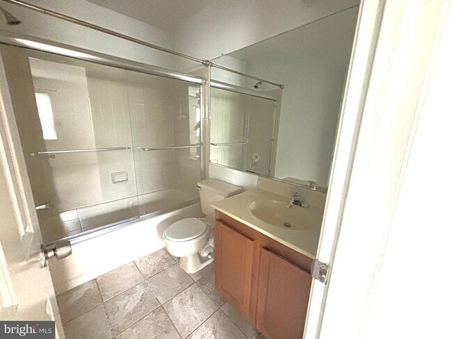 Building Photo - 6761 Jenny Leigh Ct