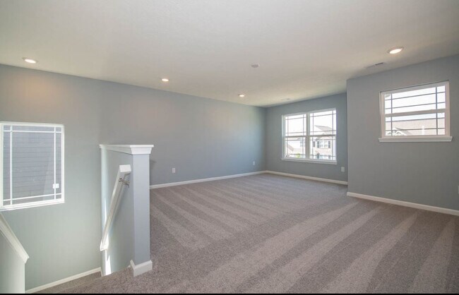 Building Photo - 5817 Flat Hill Dr