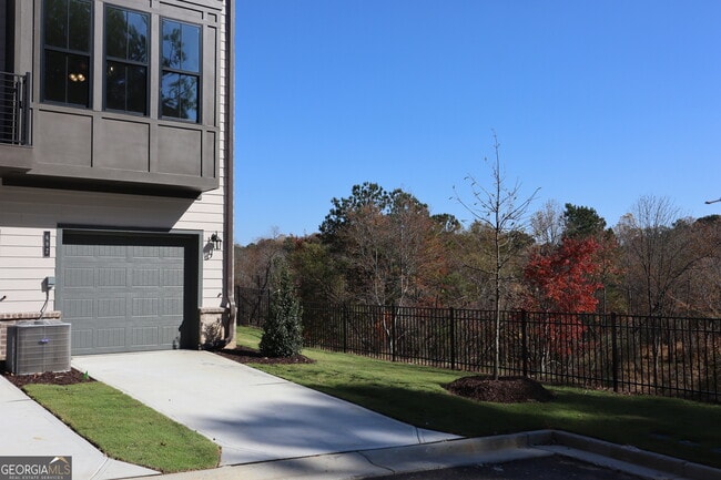 Building Photo - 692 Urban Grange Wy