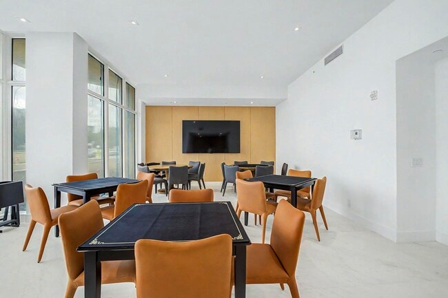 Building Photo - 4201 N Ocean Blvd