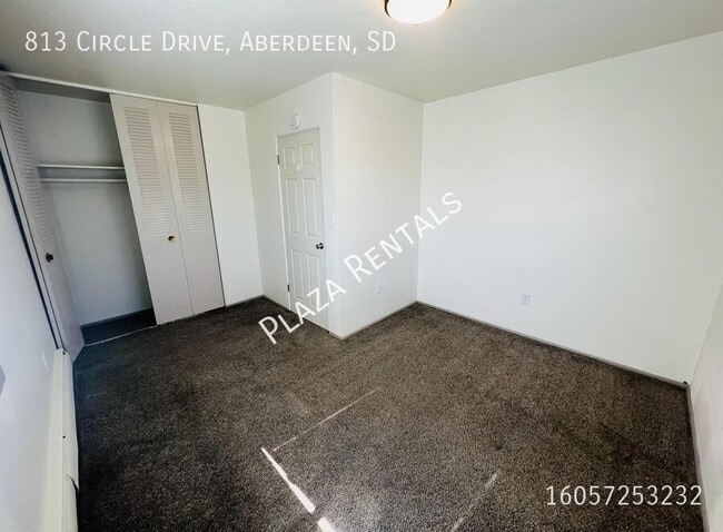 Building Photo - 315 S Marshall St