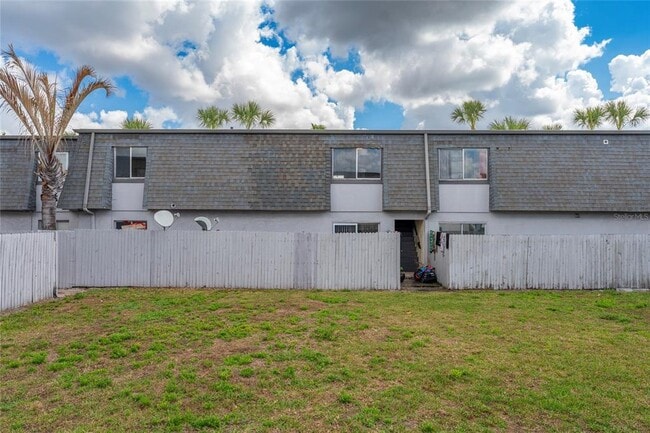 Building Photo - 1918 Conway Rd