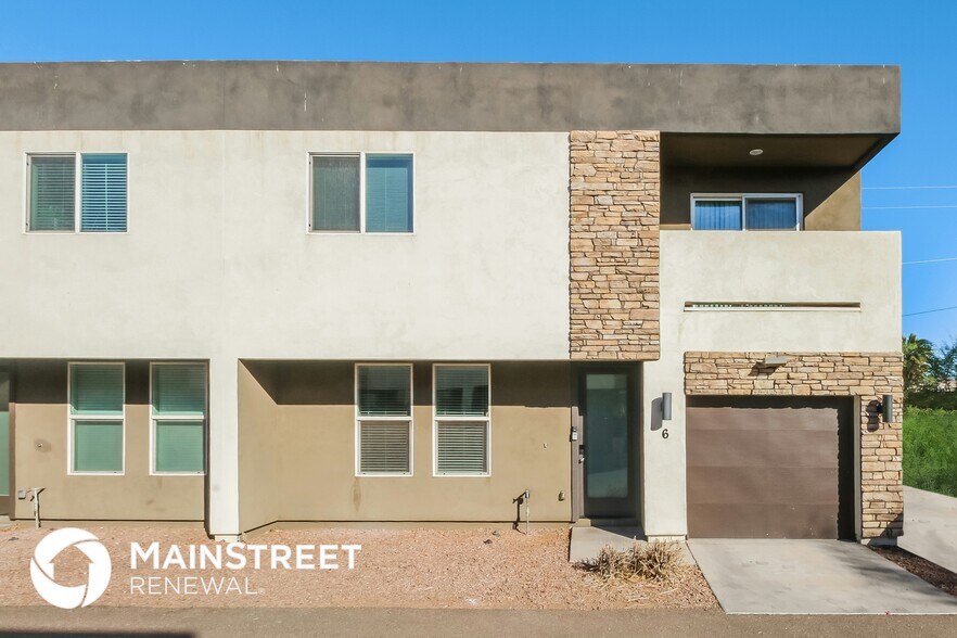 Building Photo - 2000 N 36th St