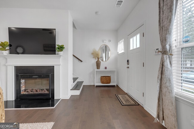 Building Photo - 909 Ambient Way