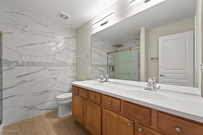 Building Photo - 464 Valentine Way