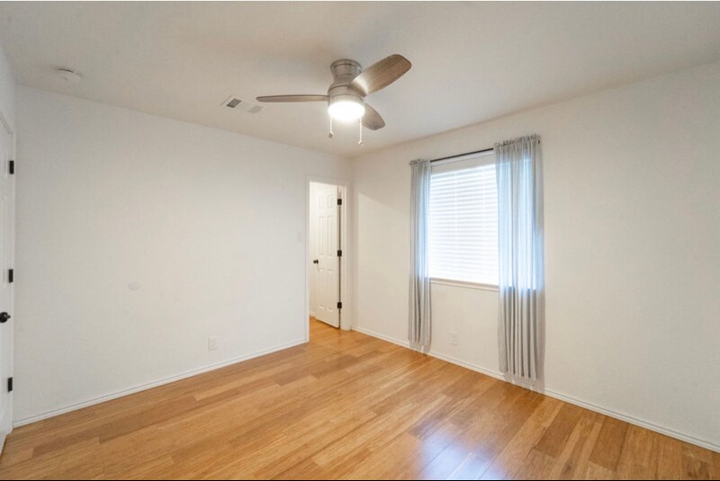 Building Photo - 16911 Lancaster Gap