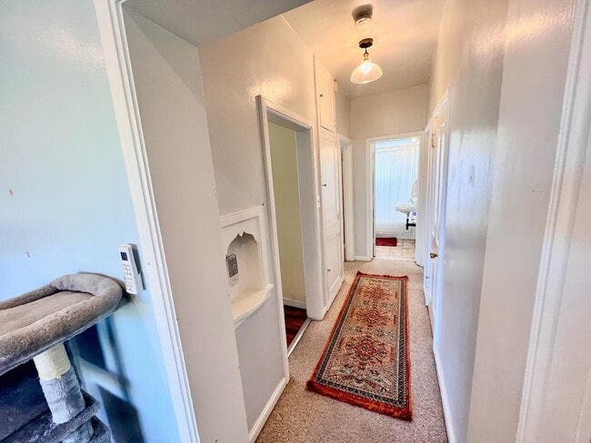 Building Photo - 184 N 200 E