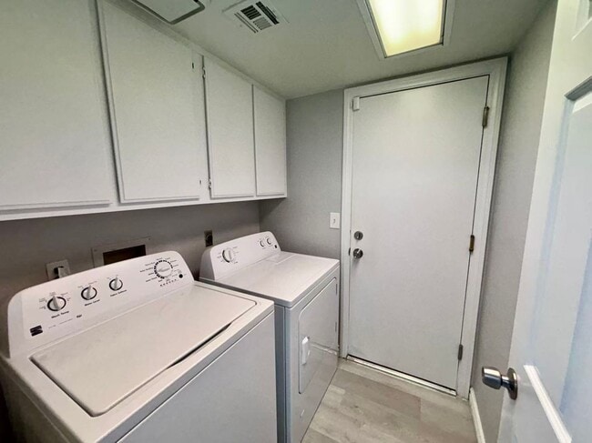 Building Photo - Beautiful 4 bedroom house in Summerlin