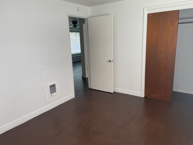 Building Photo - House for Rent!!