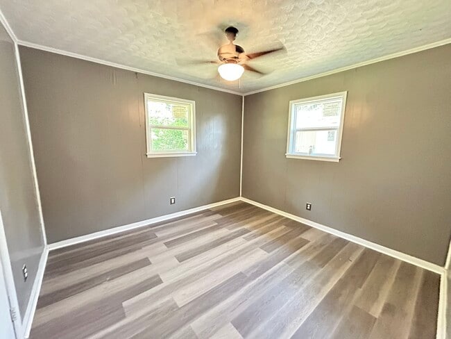 Building Photo - 2805 Belmoor Ave