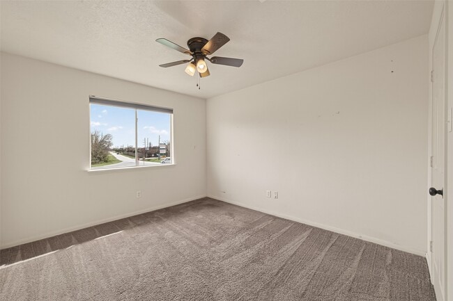 Building Photo - 11002 Heron Nest St