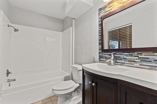 Building Photo - 3636 Greenacres Blvd