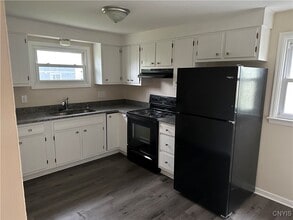 Building Photo - 124 N Lorraine Ave
