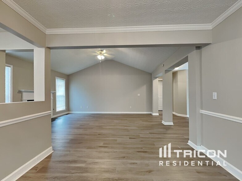 Building Photo - 4980 Wynford Ln