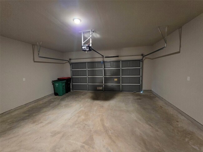 Building Photo - 1417 Sundown Gln Ln