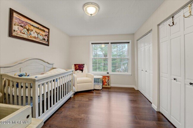 Building Photo - 306 Bromley Pl