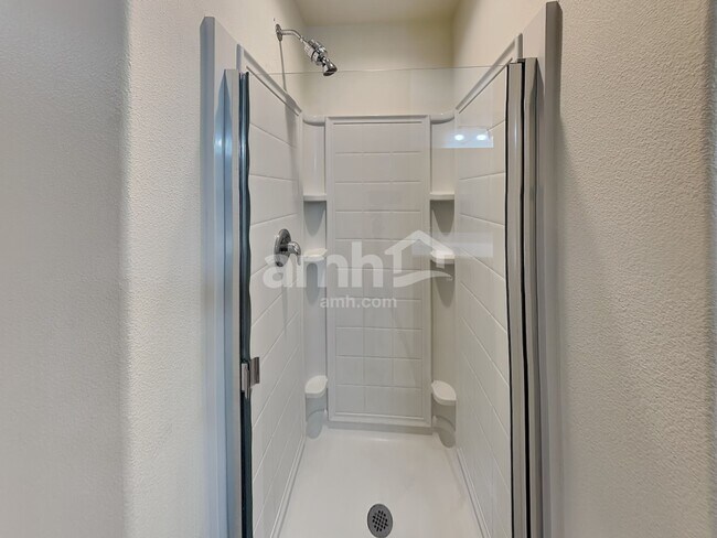 Building Photo - 1950 NW 23rd St