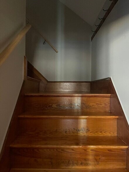 Building Photo - 4 Seagrave Rd