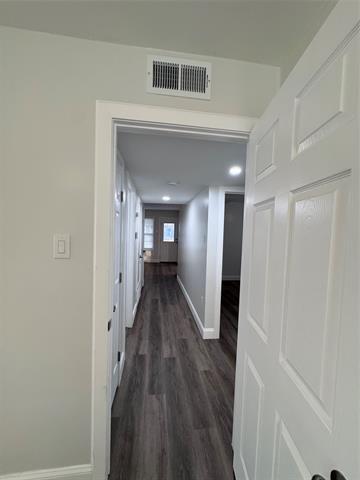 Building Photo - 2553 Wicker Ave