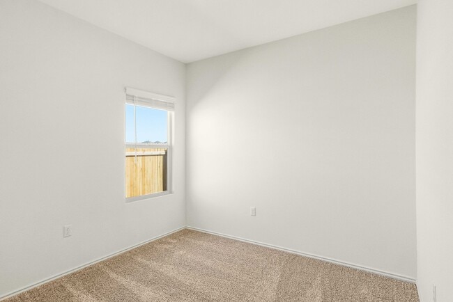 Building Photo - 5912 Eden Dr