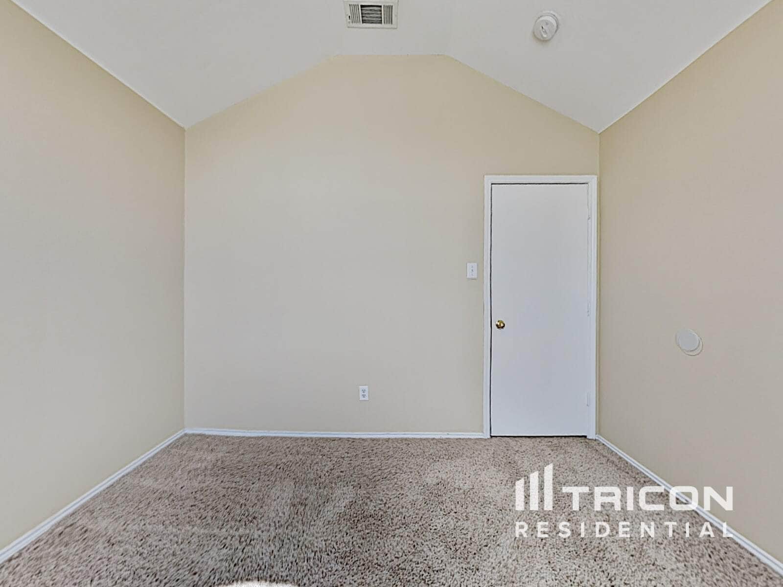 Building Photo - 1567 Nottingham Dr