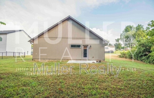 Building Photo - 2126 Brooks Ave