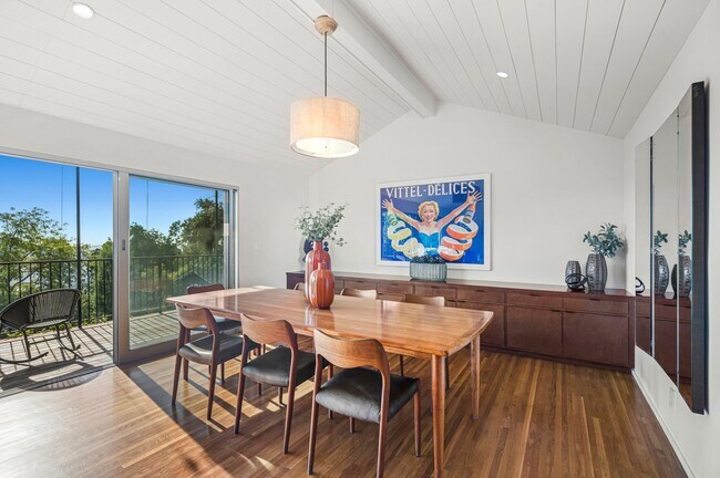 Building Photo - 3772 San Rafael Ave